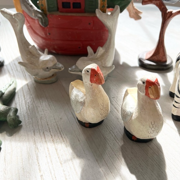 House of Hatten Vintage Charming Noah's Ark Animal Figurine Set - Picture 4 of 9